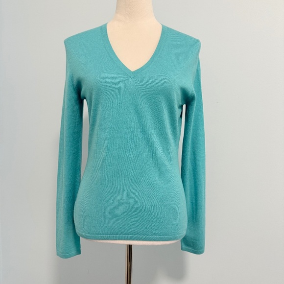 Saks Fifth Avenue Women’s Silk/ Cashmere turquoise Pullover Sweater Size M - Picture 1 of 7